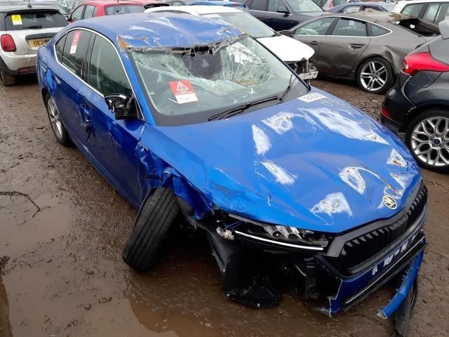 bontott SKODA OCTAVIA IV Motorvezérlő