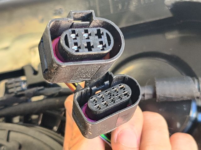 bontott SKODA OCTAVIA IV AdBlue Tartály