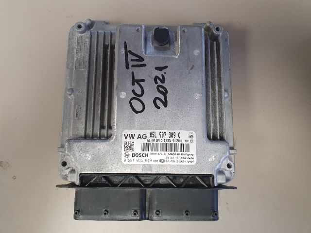 bontott SKODA OCTAVIA IV Motorvezérlő