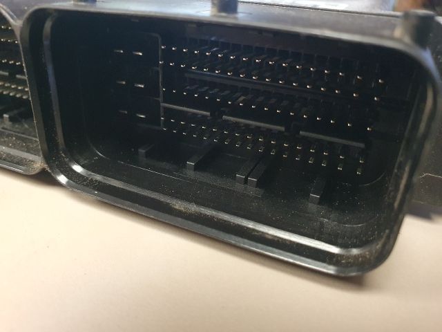 bontott SKODA OCTAVIA IV Motorvezérlő