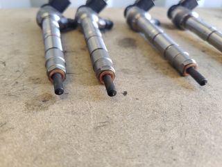 bontott SKODA OCTAVIA IV Porlasztó Sor / Híd