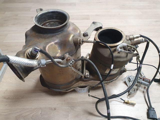 bontott SKODA OCTAVIA IV SCR Katalizátor