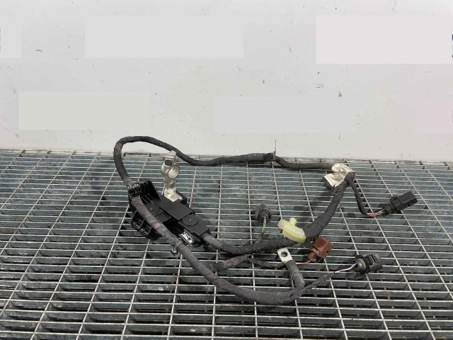 bontott SKODA OCTAVIA IV Akkumulátor Saru