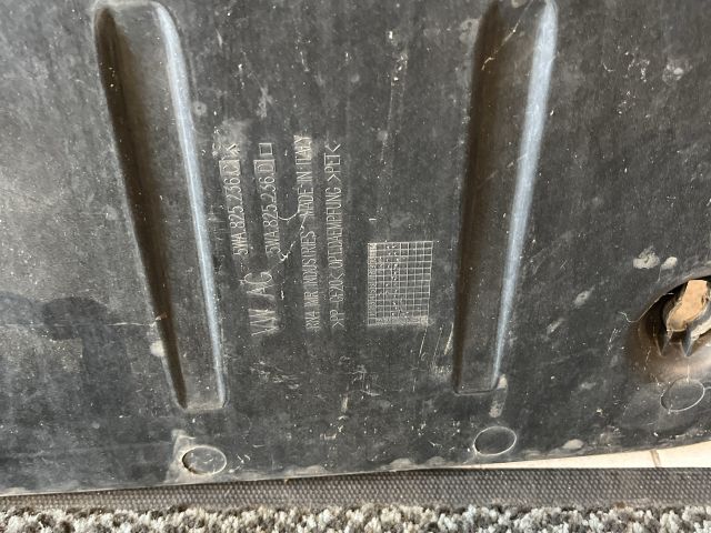 bontott SKODA OCTAVIA IV Alsó Motorburkolat