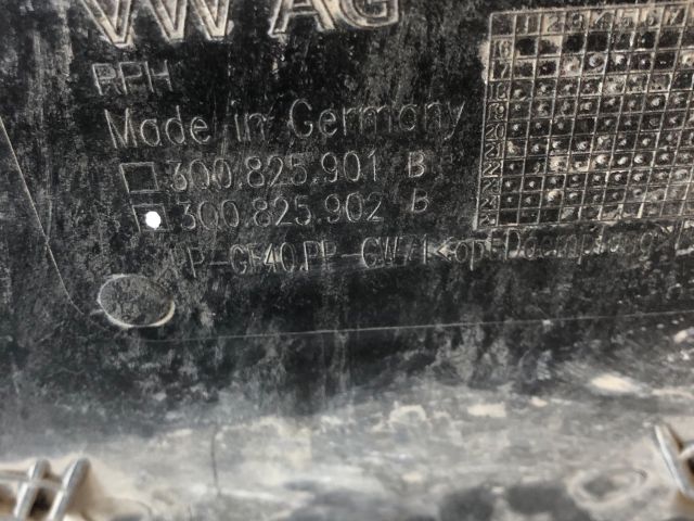 bontott SKODA OCTAVIA IV Alsó Motorburkolat