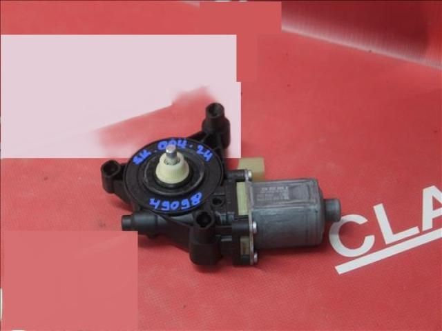 bontott SKODA OCTAVIA IV Bal első Ablakemelő Motor