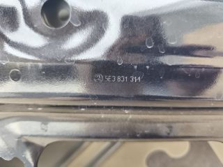 bontott SKODA OCTAVIA IV Bal első Ajtó (Üres lemez)