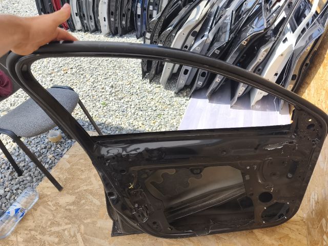 bontott SKODA OCTAVIA IV Bal első Ajtó (Üres lemez)