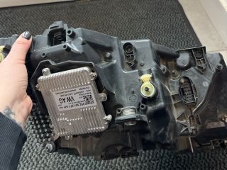 bontott SKODA OCTAVIA IV Bal Fényszóró