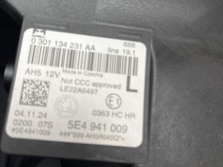 bontott SKODA OCTAVIA IV Bal Fényszóró