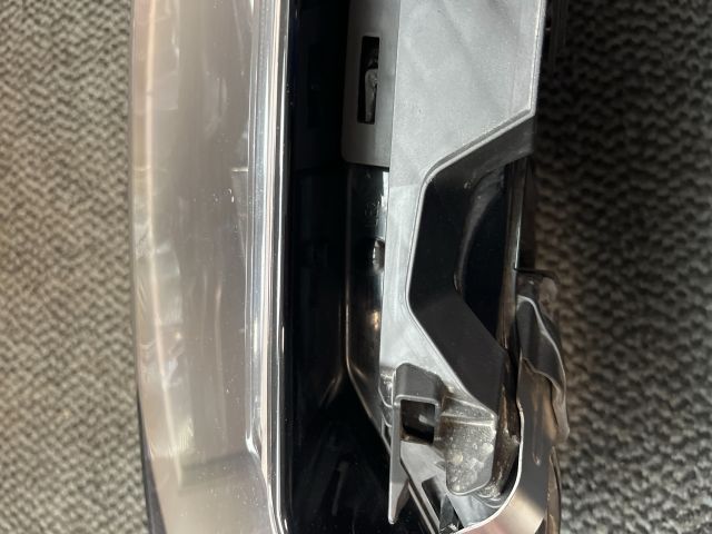 bontott SKODA OCTAVIA IV Bal Fényszóró