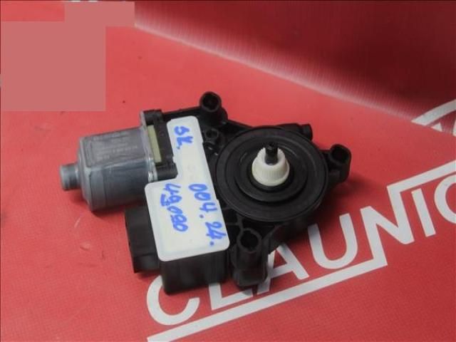 bontott SKODA OCTAVIA IV Bal hátsó Ablakemelő Motor