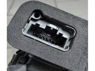 bontott SKODA OCTAVIA IV Bal hátsó Ajtózár