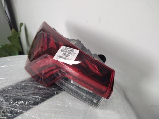 bontott SKODA OCTAVIA IV Bal Hátsó Lámpa