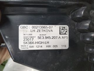 bontott SKODA OCTAVIA IV Bal Hátsó Lámpa