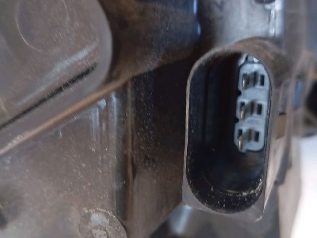 bontott SKODA OCTAVIA IV Bal Ködfényszóró