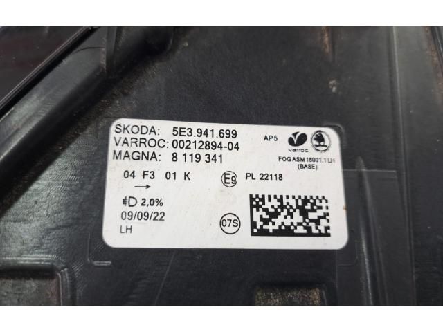 bontott SKODA OCTAVIA IV Bal Ködfényszóró