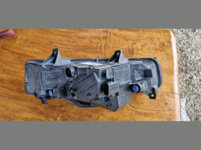 bontott SKODA OCTAVIA IV Bal Ködfényszóró