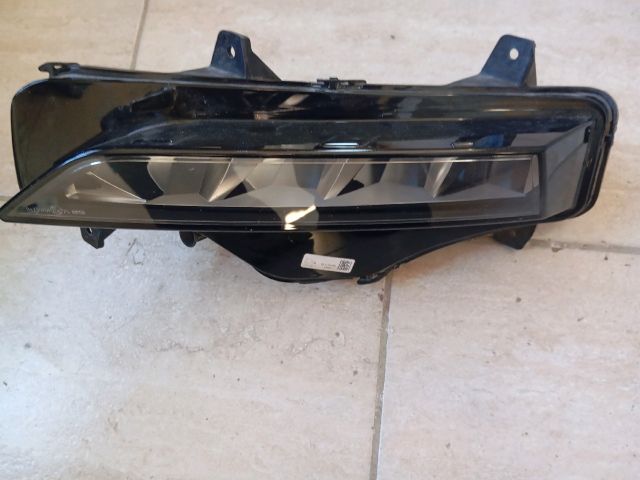 bontott SKODA OCTAVIA IV Bal Ködfényszóró