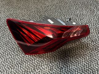 bontott SKODA OCTAVIA IV Bal Külső Hátsó Lámpa