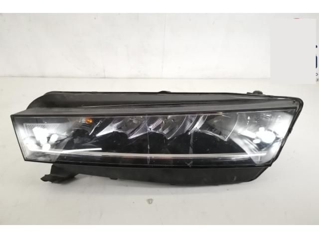 bontott SKODA OCTAVIA IV Bal Ledes Fényszóró