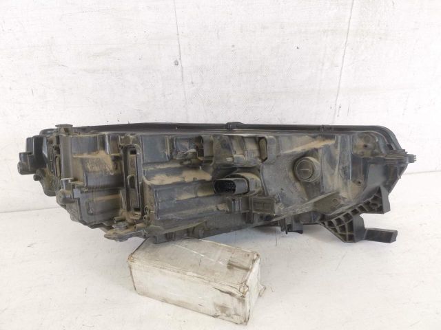 bontott SKODA OCTAVIA IV Bal Ledes Fényszóró