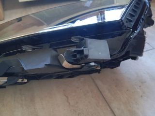 bontott SKODA OCTAVIA IV Bal Ledes Fényszóró