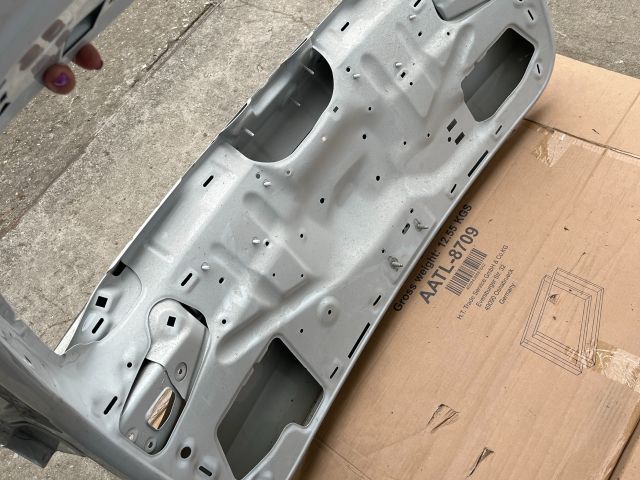 bontott SKODA OCTAVIA IV Csomagtérajtó (Üres lemez)