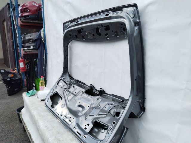 bontott SKODA OCTAVIA IV Csomagtérajtó (Üres lemez)