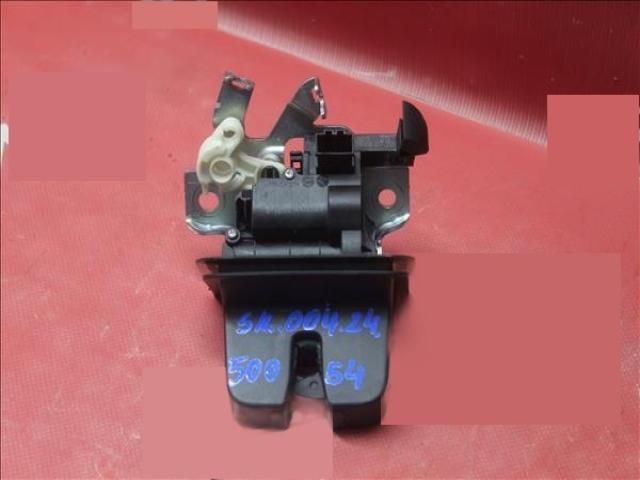 bontott SKODA OCTAVIA IV Csomagtérajtó Zárszerkezet