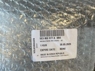 bontott SKODA OCTAVIA IV Első Lökhárító Alsó Középső Díszrács