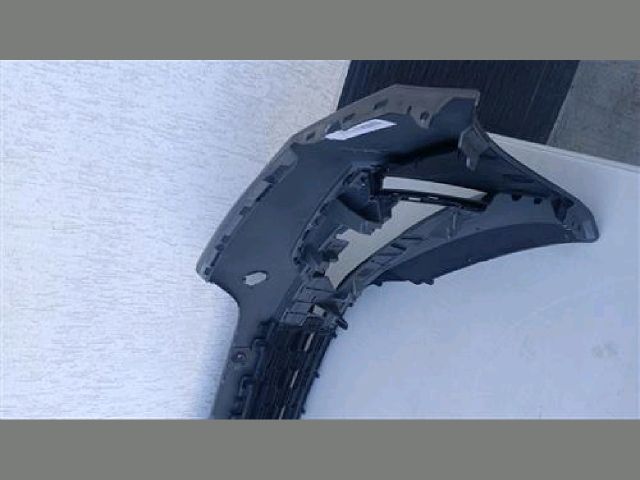 bontott SKODA OCTAVIA IV Első Lökhárító (Részeivel)