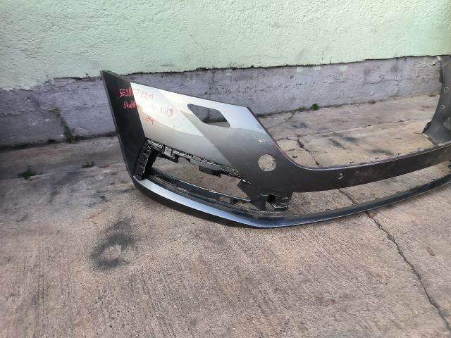 bontott SKODA OCTAVIA IV Első Lökhárító (Részeivel)