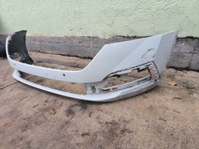 bontott SKODA OCTAVIA IV Első Lökhárító (Részeivel)