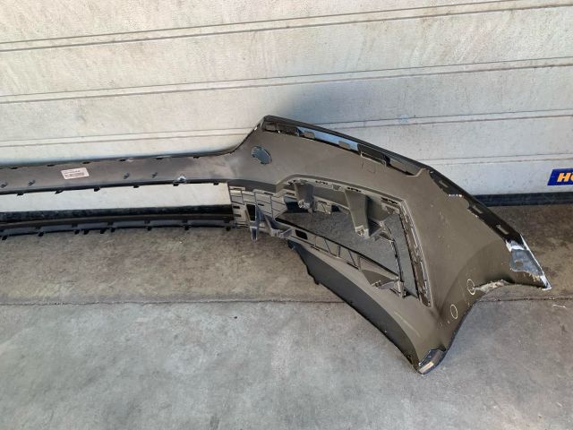 bontott SKODA OCTAVIA IV Első Lökhárító (Üresen)