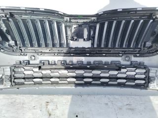 bontott SKODA OCTAVIA IV Első Lökhárító (Üresen)