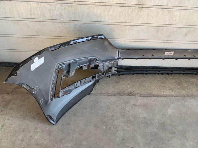 bontott SKODA OCTAVIA IV Első Lökhárító (Üresen)