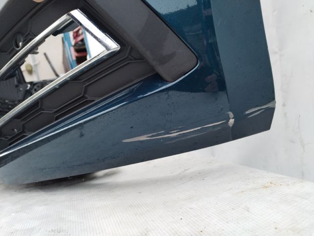 bontott SKODA OCTAVIA IV Első Lökhárító (Üresen)