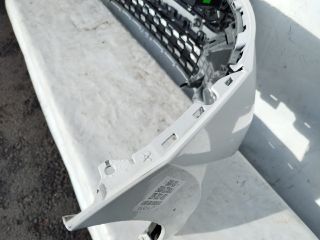 bontott SKODA OCTAVIA IV Első Lökhárító (Üresen)