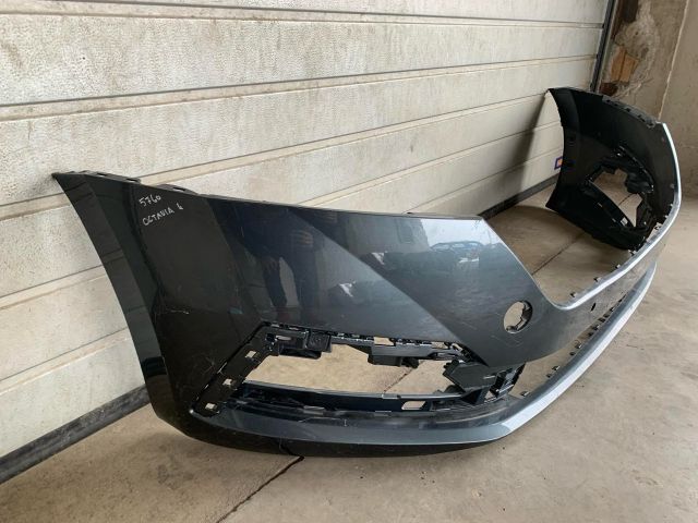 bontott SKODA OCTAVIA IV Első Lökhárító (Üresen)