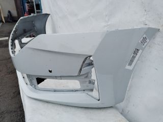 bontott SKODA OCTAVIA IV Első Lökhárító (Üresen)