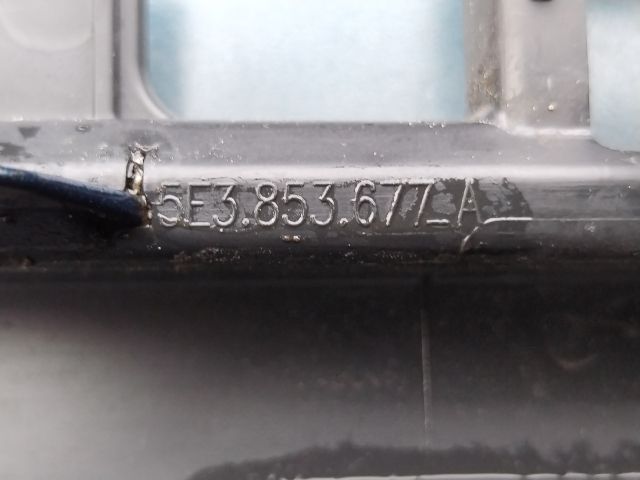 bontott SKODA OCTAVIA IV Első Lökhárító (Üresen)