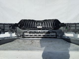 bontott SKODA OCTAVIA IV Első Lökhárító (Üresen)