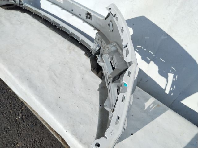 bontott SKODA OCTAVIA IV Első Lökhárító (Üresen)