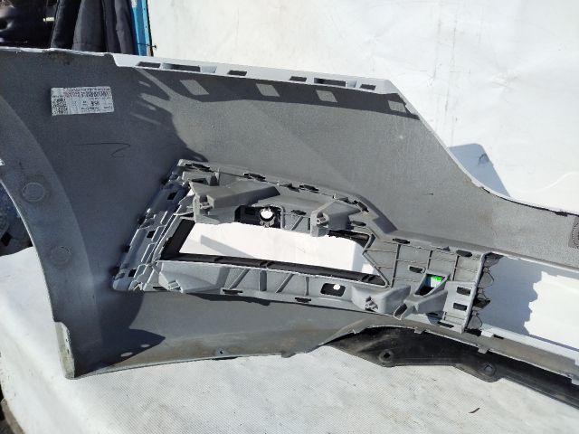 bontott SKODA OCTAVIA IV Első Lökhárító (Üresen)