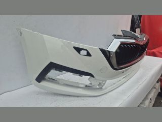bontott SKODA OCTAVIA IV Első Lökhárító (Üresen)