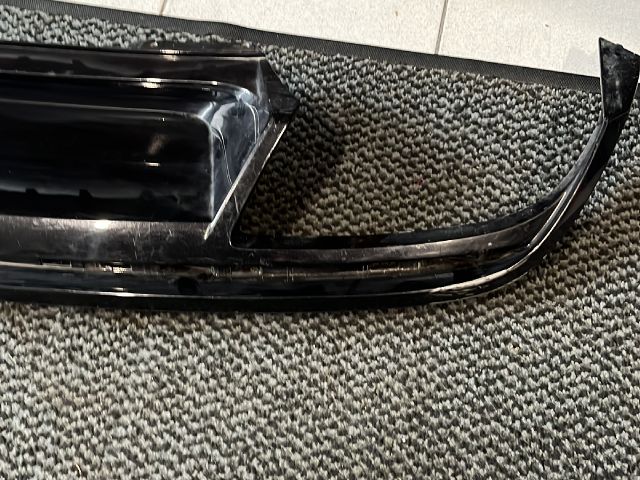 bontott SKODA OCTAVIA IV Hátsó Lökhárító Légterelő