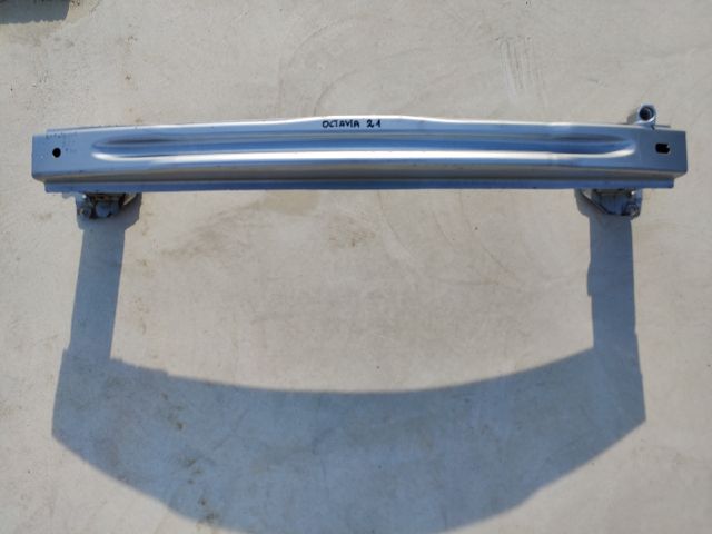 bontott SKODA OCTAVIA IV Hátsó Lökhárító Merevítő (Fém)