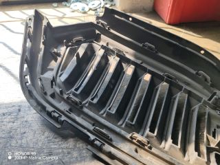 bontott SKODA OCTAVIA IV Hűtőrács