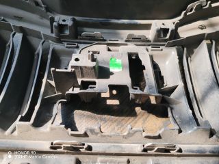 bontott SKODA OCTAVIA IV Hűtőrács